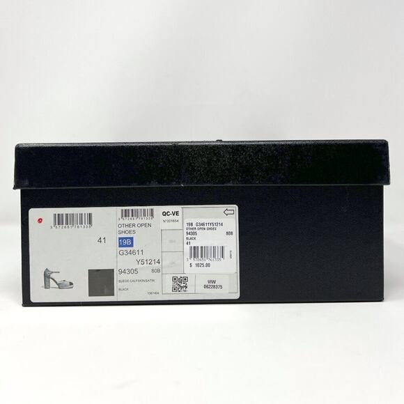 Chanel Suede Cap Toe Mary Jane Pumps in Black – Size 41 - Picture 10 of 11